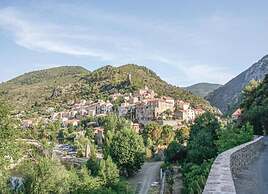 Roquebrun Villa With Pool