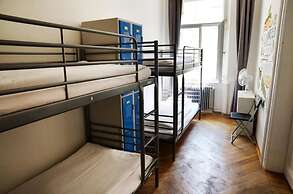 The Republic Garden - Hostel