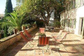 Scenic Villa in Cannes With Private Pool