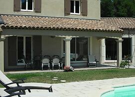 Spacious Villa With Pool