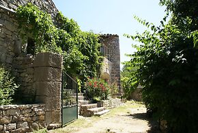 Hilltop Stay Near Beaulieu
