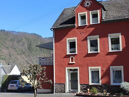 Attractive Holiday Home in Bremm With Garden