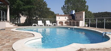Sunny Roquebrun Getaway