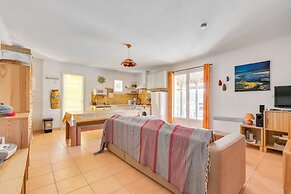 Sunny Roquebrun Getaway