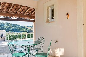 Sunny Roquebrun Getaway