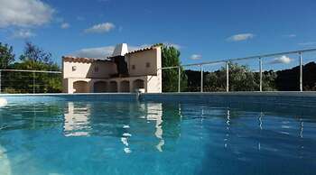 Sunny Roquebrun Getaway