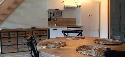 Sunny Roquebrun Getaway