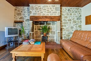 Senezergues Garden Hideaway