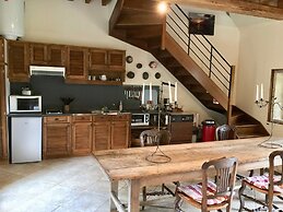Riverside Retreat in Lantheuil