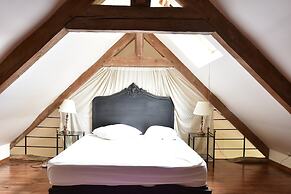 Riverside Retreat in Lantheuil