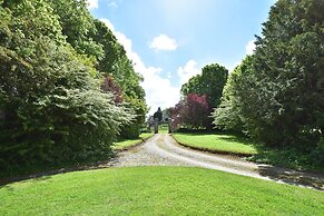 Riverside Retreat in Lantheuil