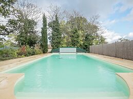 Charming Retreat in Bouniagues