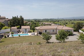 Spacious Villa With Heated Pool and EV Charger
