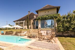 Villa With Pool in Correze