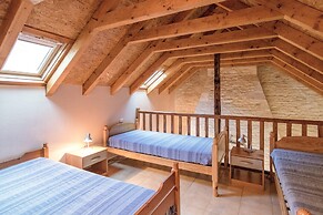 Slate-roofed Hideaway