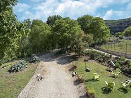 Holiday Home in Montclus Near River