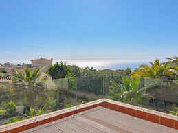 Lush Villa With Swimming Pool in Benitachell
