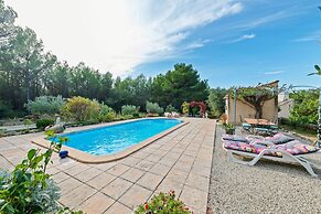 Modern Holiday Home With Private Pool