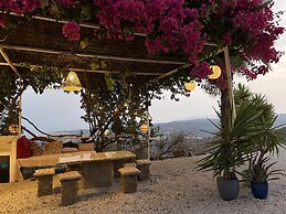 Villa in Arenas With Sea Views and Private Pool