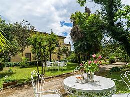Italian Stay: Bacchereto Wine Country
