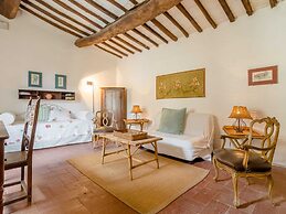 Italian Stay: Bacchereto Wine Country