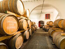 Italian Stay: Bacchereto Wine Country