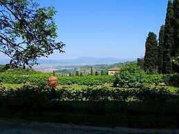Italian Stay: Bacchereto Wine Country