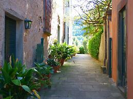Rustic Farmhouse Stay, Carmignano