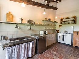 Rustic Farmhouse Stay, Carmignano