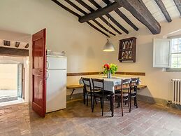 Rustic Farmhouse Stay, Carmignano