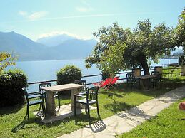 Apartment in Menaggio Near Lake Como