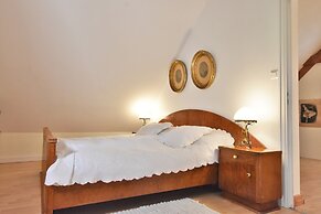 Holiday Home in Le Chatelet With Pool