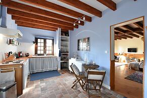 Holiday Home in Le Chatelet With Pool