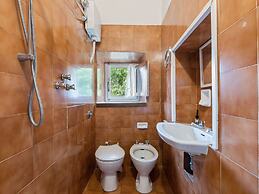 Idyllic Retreat With Shared Pool