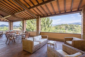 Villa in Mugello Hills With Private Pool