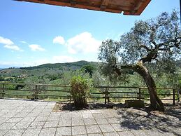 Tuscan Heaven; Vinci and Pistoia