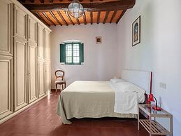 Tuscan Heaven; Vinci and Pistoia