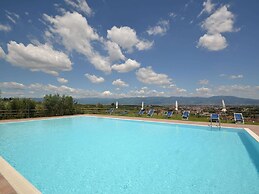 Tuscan Heaven; Vinci and Pistoia