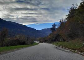 Flat by Lake Iseo With Mountain Views