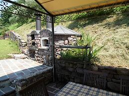 Flat by Lake Iseo With Mountain Views