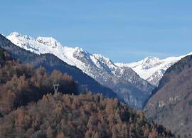 Flat by Lake Iseo With Mountain Views