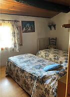 Cozy Detached House, Wide Garden, Wifi