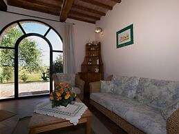 Tuscan Hilltop Farm Stay