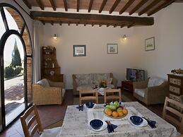 Tuscan Hilltop Farm Stay