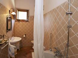 Tuscan Hilltop Farm Stay