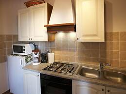 Tuscan Hilltop Farm Stay