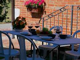 Tuscan Hilltop Farm Stay