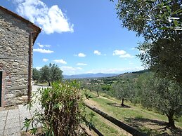 Farmhouse Abode With Pool and Tuscan Charm