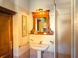 Beautiful Home in Lizzanello