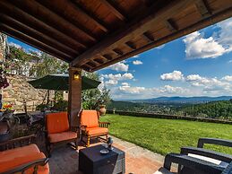 Beautiful Home in Lizzanello